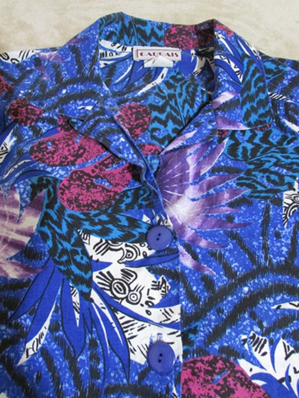 Vintage Cabrais Women's Short Sleeve Button Down Shirt Size Medium (G) 0106